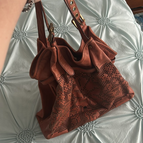 Leather shoulder bag - Picture 7 of 7